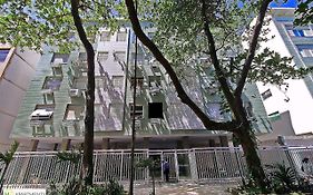Studio moderno ao lado da praia em Ipanema